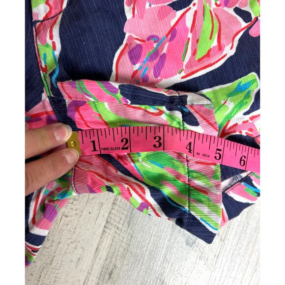 Lilly Pulitzer Women’s 2 Callahan Navy Blue Pink floral Summer Shorts Designer - Picture 4 of 7